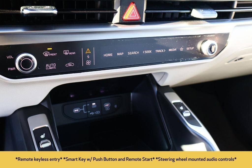used 2025 Kia Sorento car, priced at $33,271