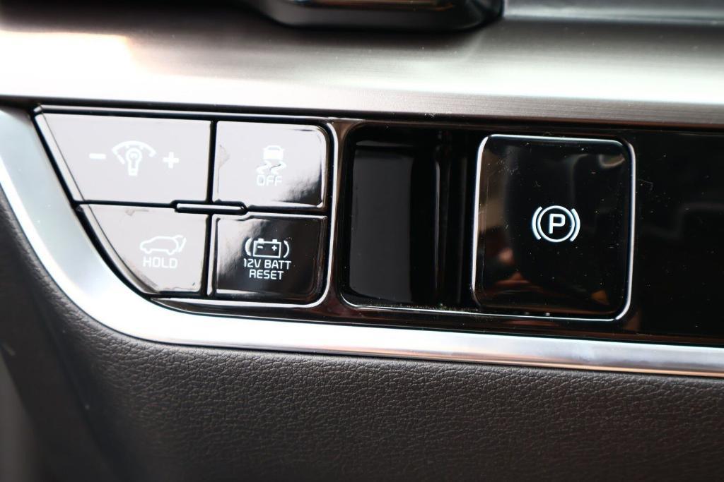 new 2025 Kia Sportage Hybrid car, priced at $34,794