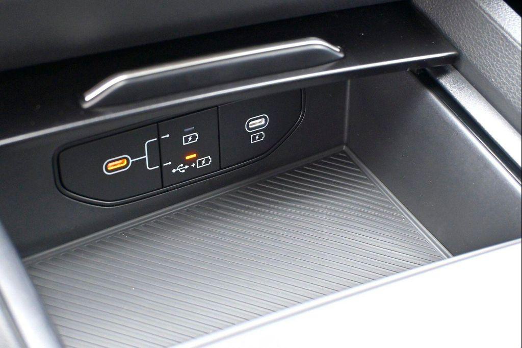 new 2026 Kia Sportage car, priced at $31,308