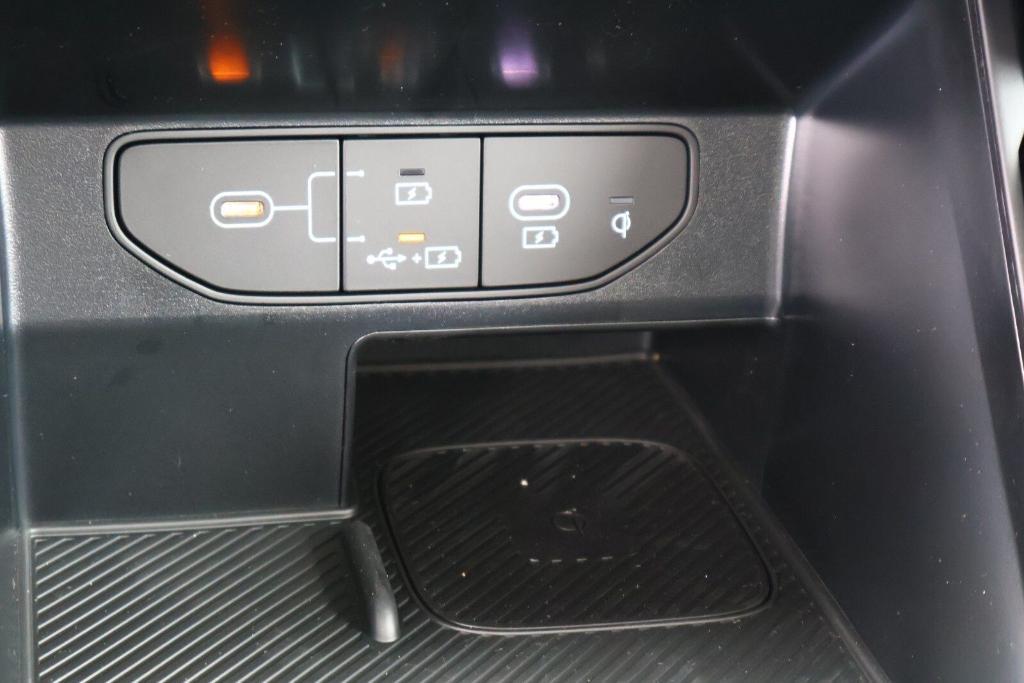 new 2025 Kia Sorento car, priced at $39,057