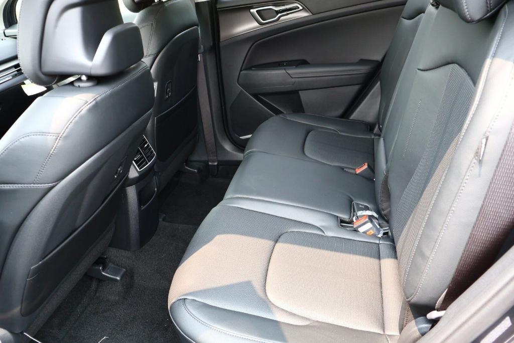 new 2026 Kia Sportage car, priced at $29,919