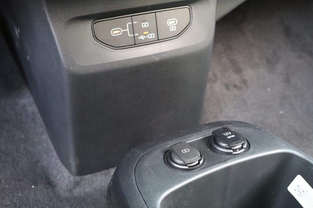new 2025 Kia EV6 car, priced at $44,885