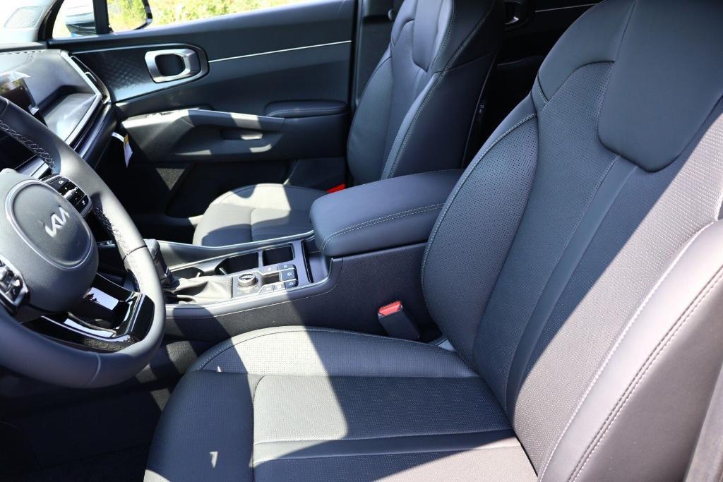 new 2025 Kia Sorento car, priced at $35,529