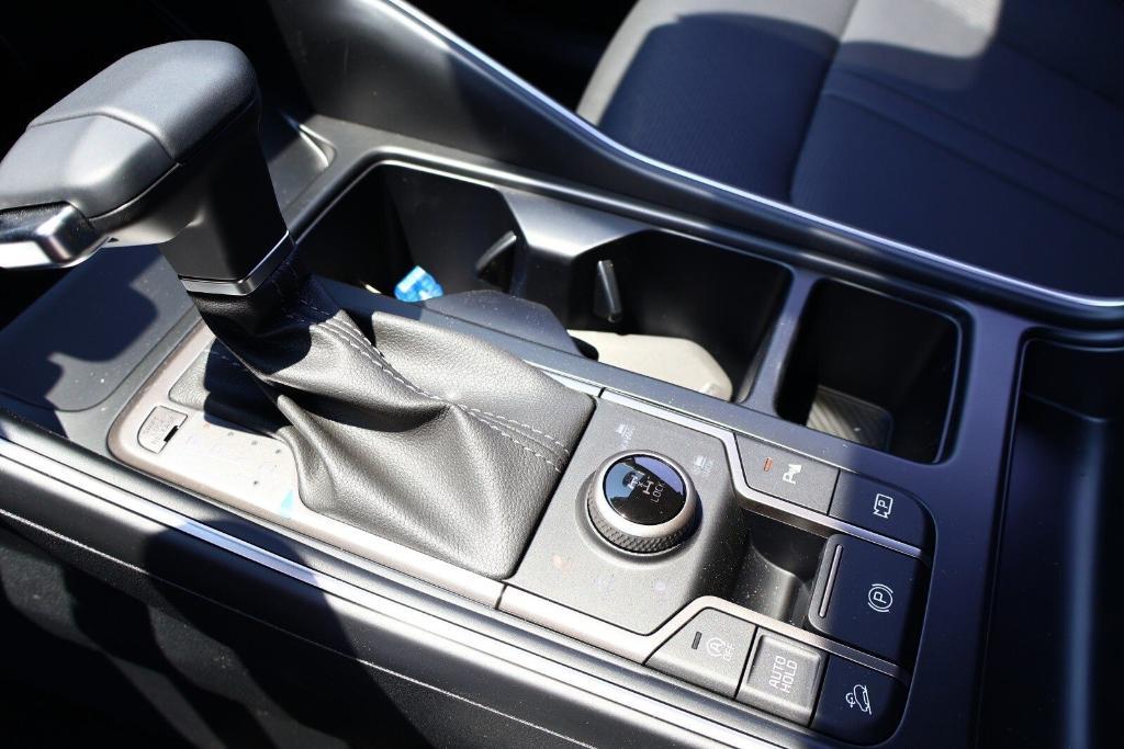 new 2025 Kia Sorento car, priced at $35,529