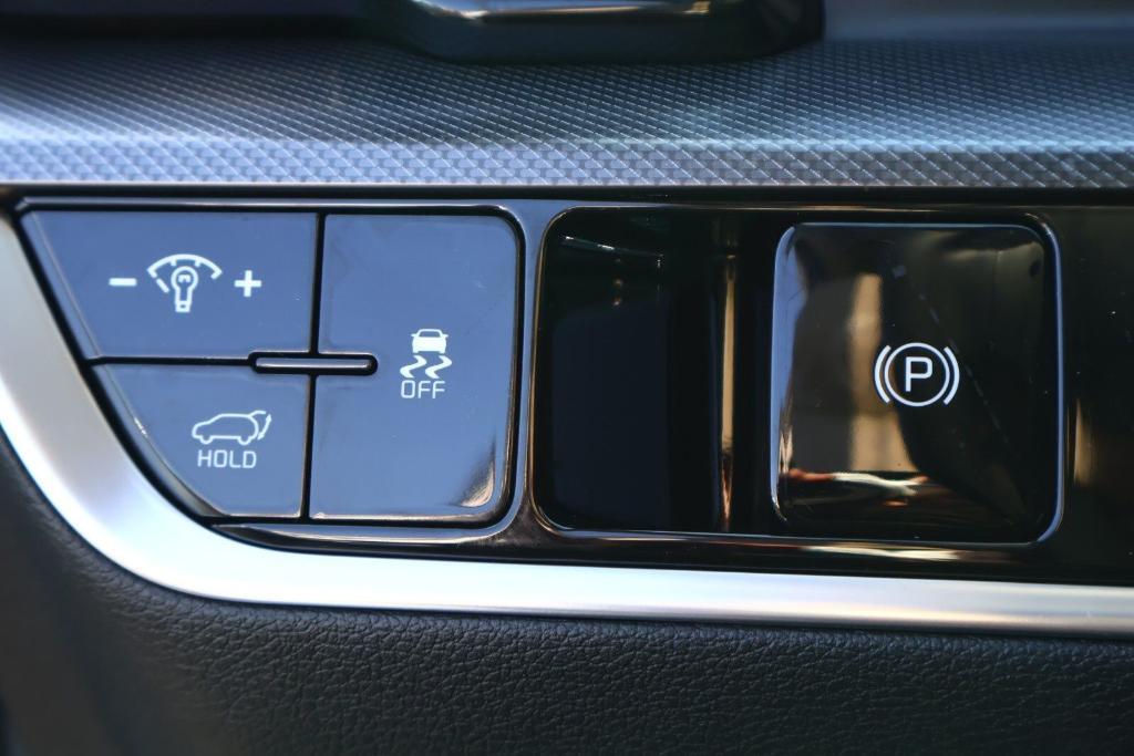 used 2025 Kia Sportage car, priced at $30,984