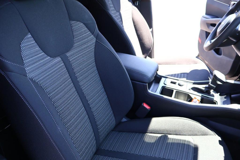new 2025 Kia Sorento car, priced at $29,894