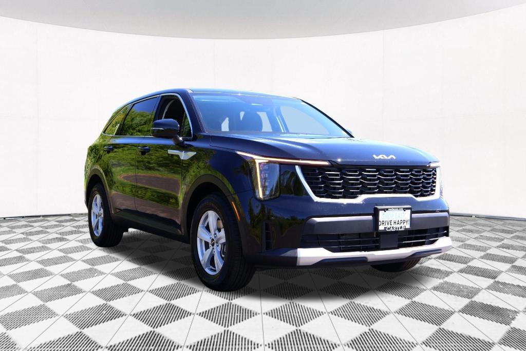 new 2025 Kia Sorento car, priced at $29,894