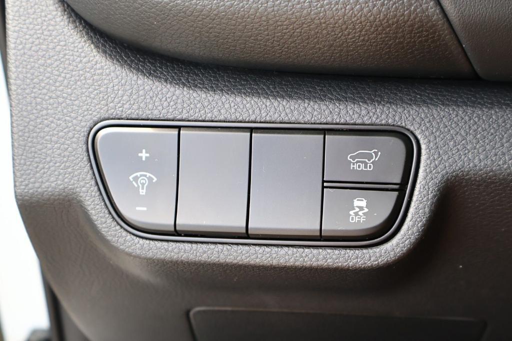 new 2025 Kia Seltos car, priced at $30,557