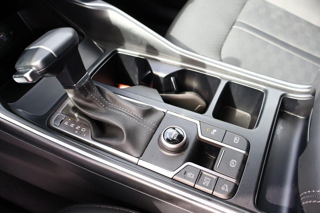 used 2025 Kia Sorento car, priced at $33,371