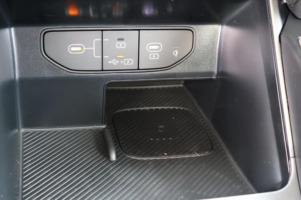 new 2025 Kia Sorento car, priced at $34,811