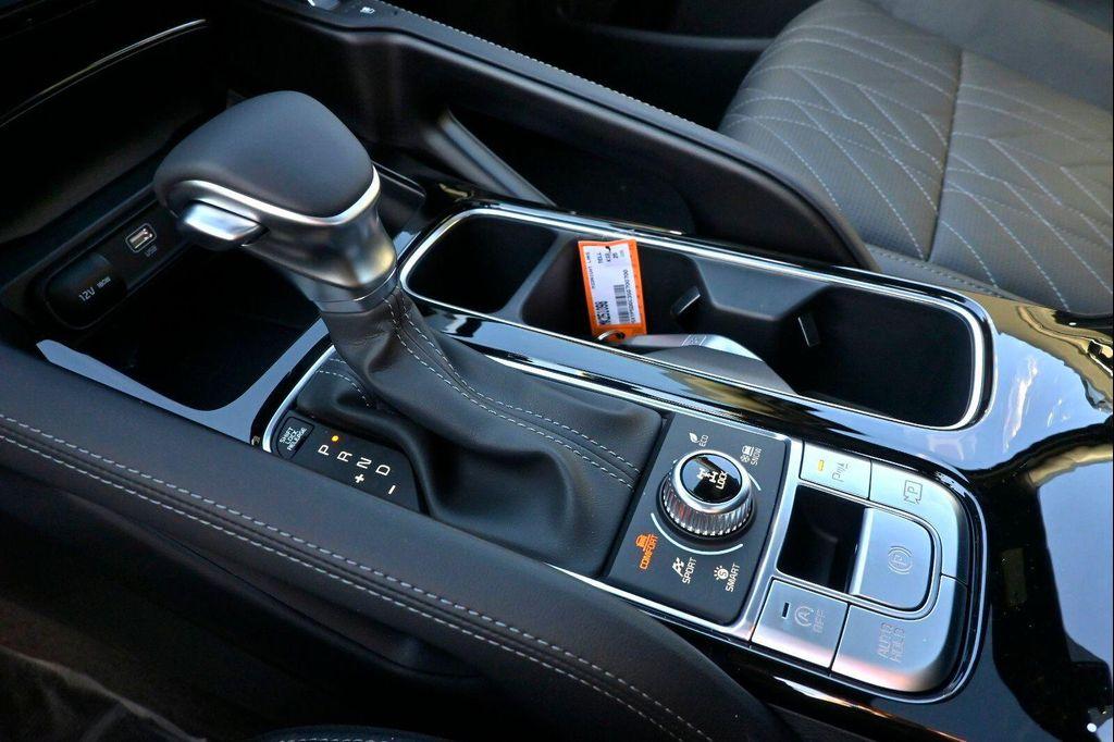 new 2025 Kia Telluride car, priced at $46,857