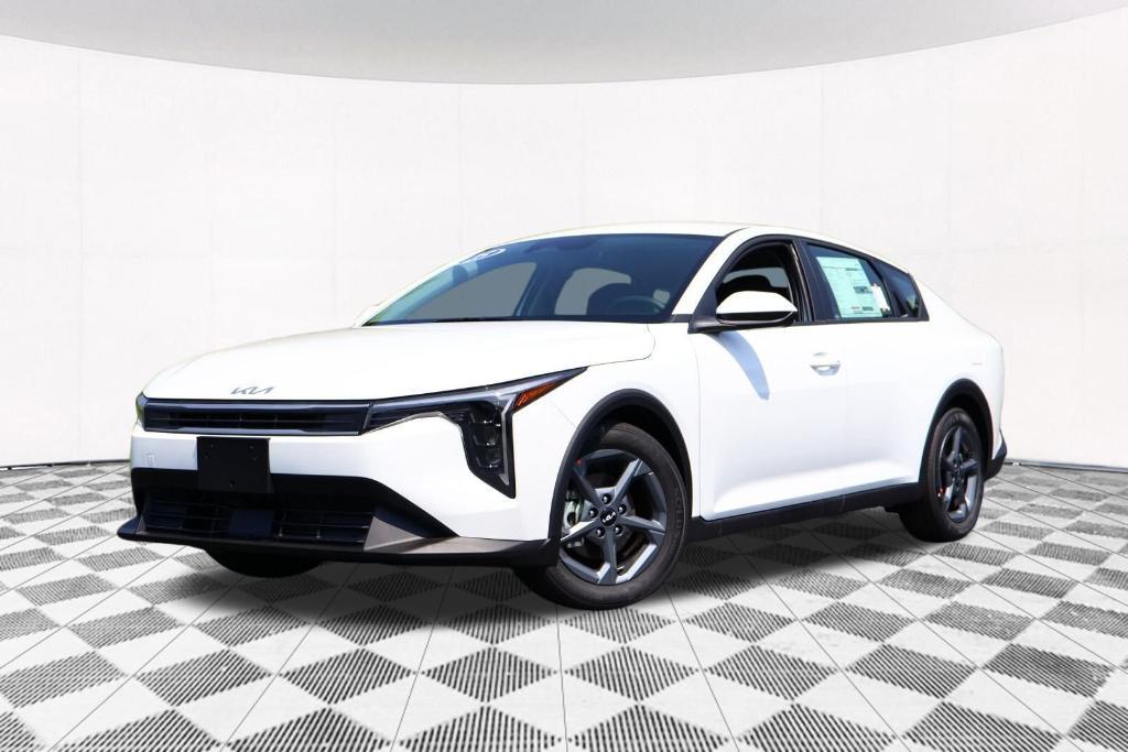new 2025 Kia K4 car, priced at $22,573