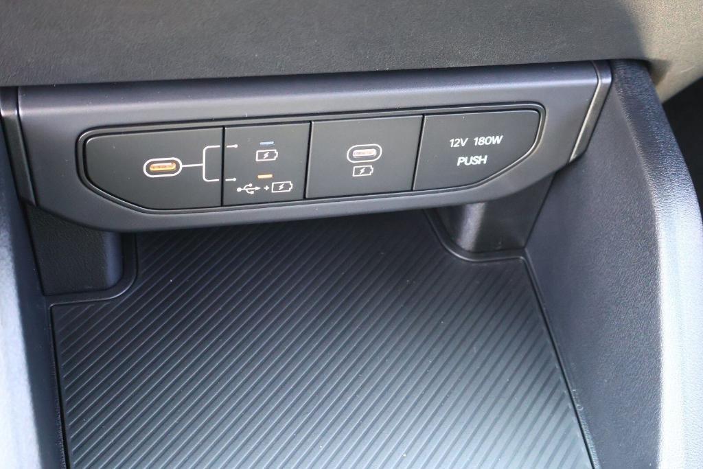 new 2025 Kia K4 car, priced at $22,573