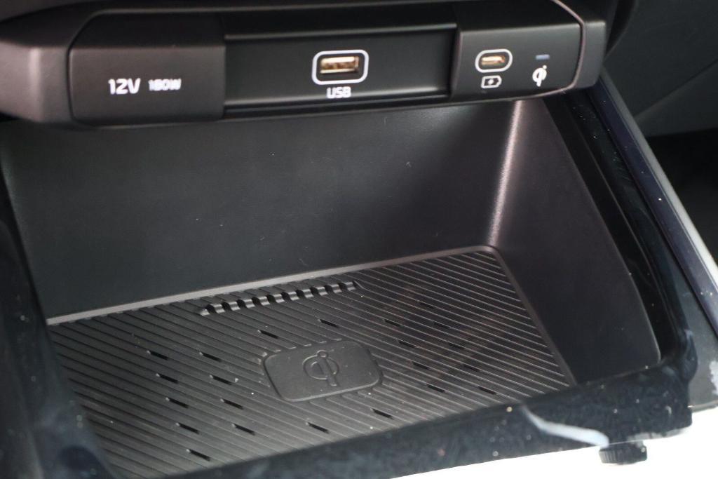 new 2025 Kia Niro car, priced at $31,080