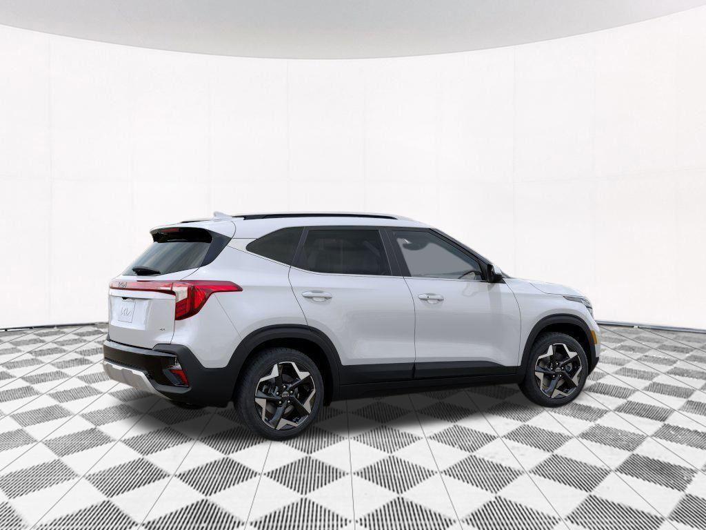 new 2025 Kia Seltos car, priced at $27,493