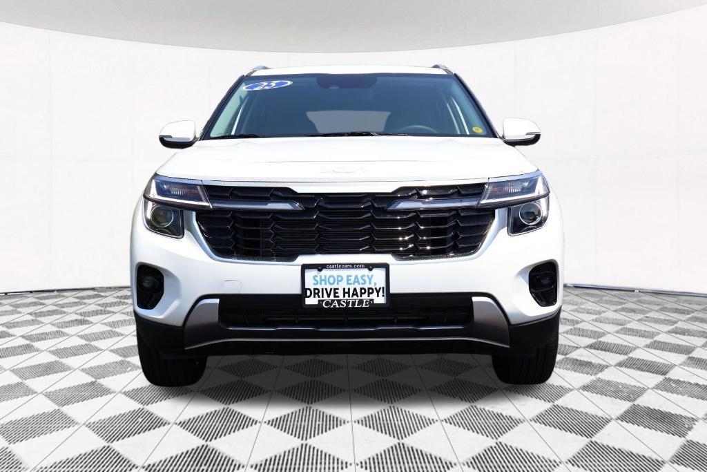 new 2025 Kia Seltos car, priced at $26,993