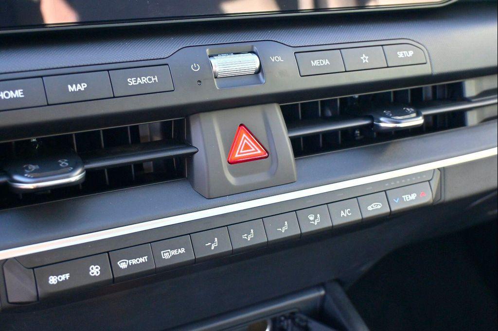 new 2025 Kia K4 car, priced at $21,202