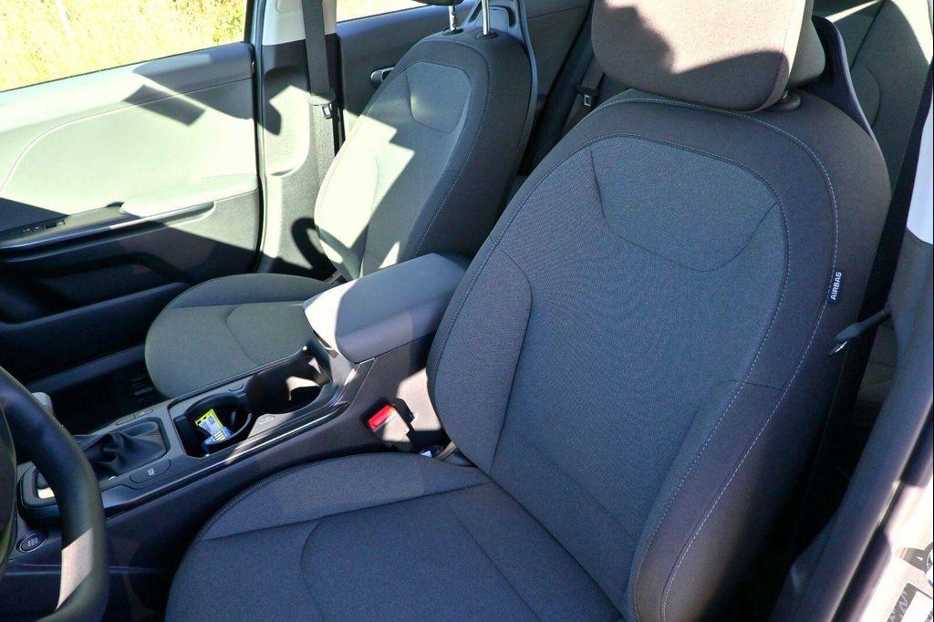 new 2025 Kia K4 car, priced at $21,202