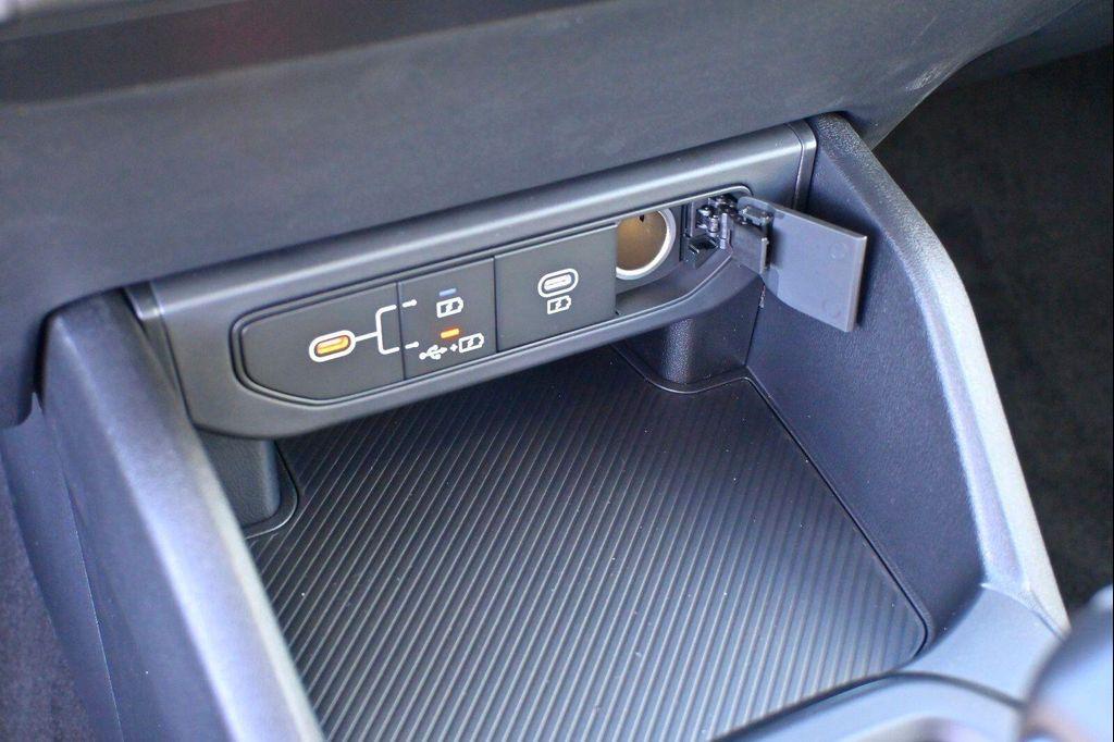 new 2025 Kia K4 car, priced at $21,202