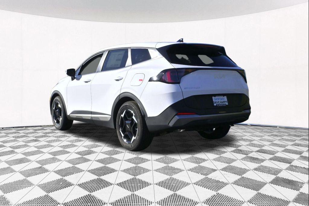 new 2026 Kia Sportage car, priced at $29,559