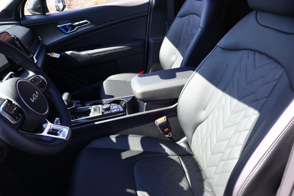 new 2025 Kia Sportage car, priced at $32,774