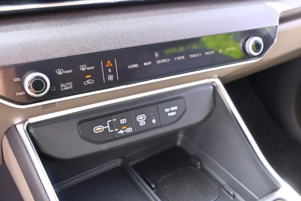 new 2026 Kia Carnival car