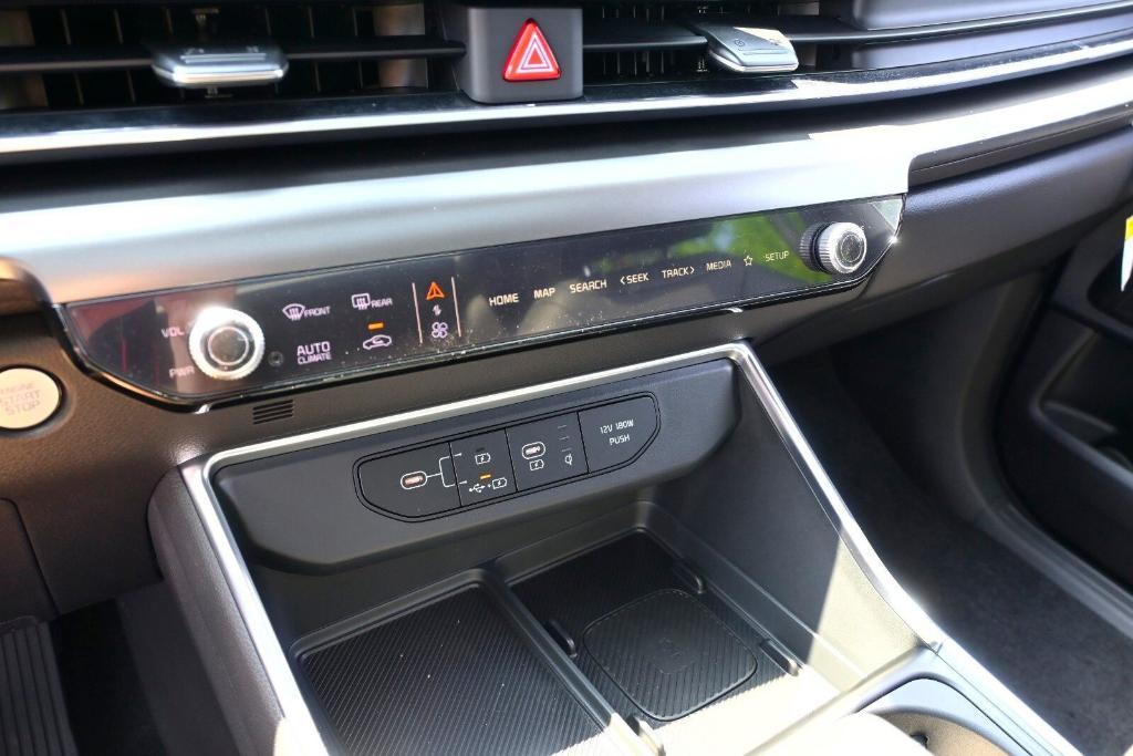 new 2026 Kia Carnival car