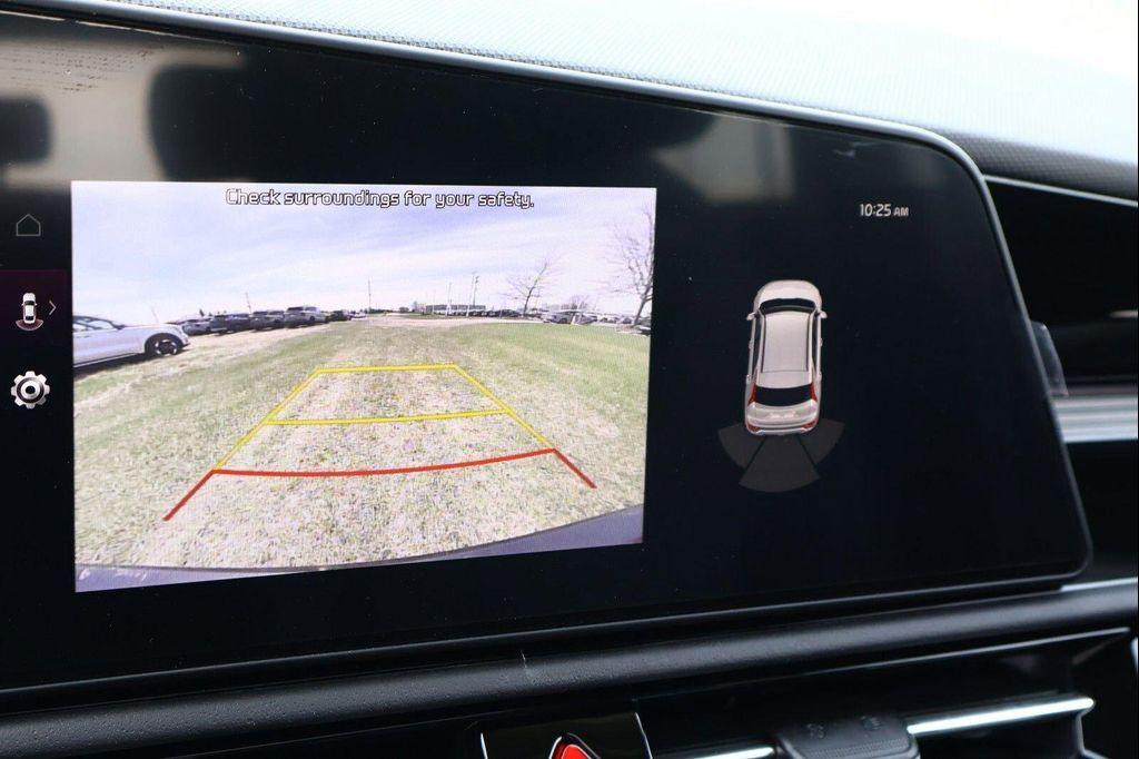 new 2025 Kia Niro car, priced at $28,010