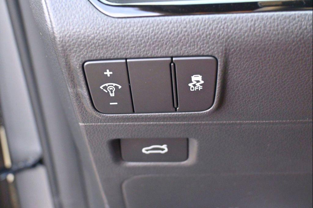 new 2026 Kia K5 car, priced at $29,680