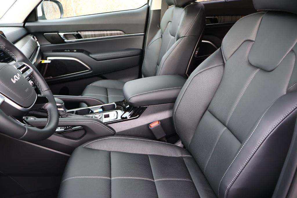 new 2025 Kia Telluride car, priced at $43,791