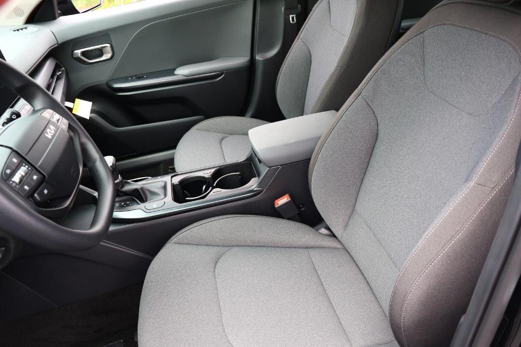 new 2025 Kia K4 car, priced at $22,202