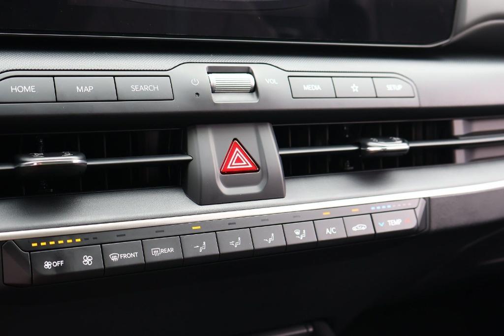 new 2025 Kia K4 car, priced at $22,202
