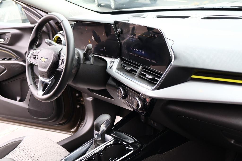 used 2024 Chevrolet Trax car, priced at $23,571