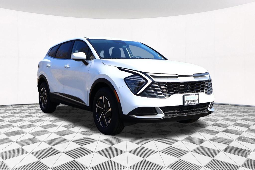 new 2025 Kia Sportage Hybrid car, priced at $30,028