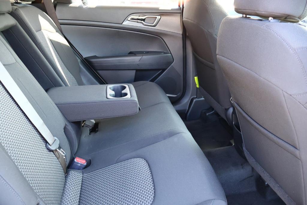 new 2025 Kia Sportage Hybrid car, priced at $30,028