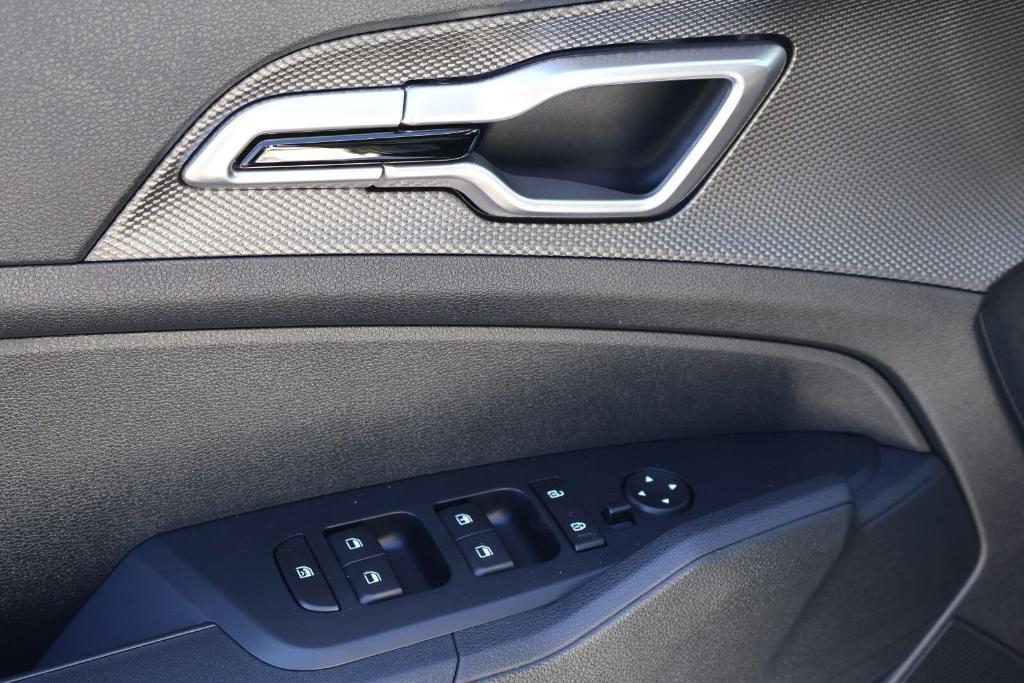 new 2025 Kia Sportage Hybrid car, priced at $30,028