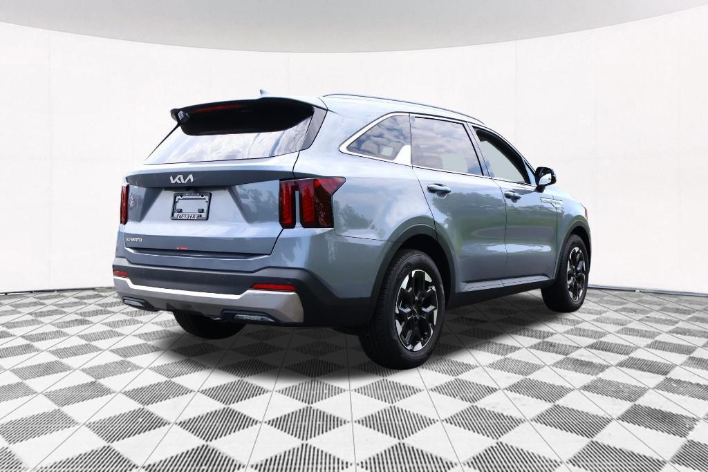 used 2025 Kia Sorento car, priced at $33,471