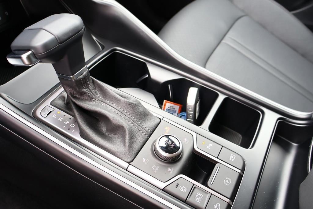new 2025 Kia Sorento car, priced at $34,378