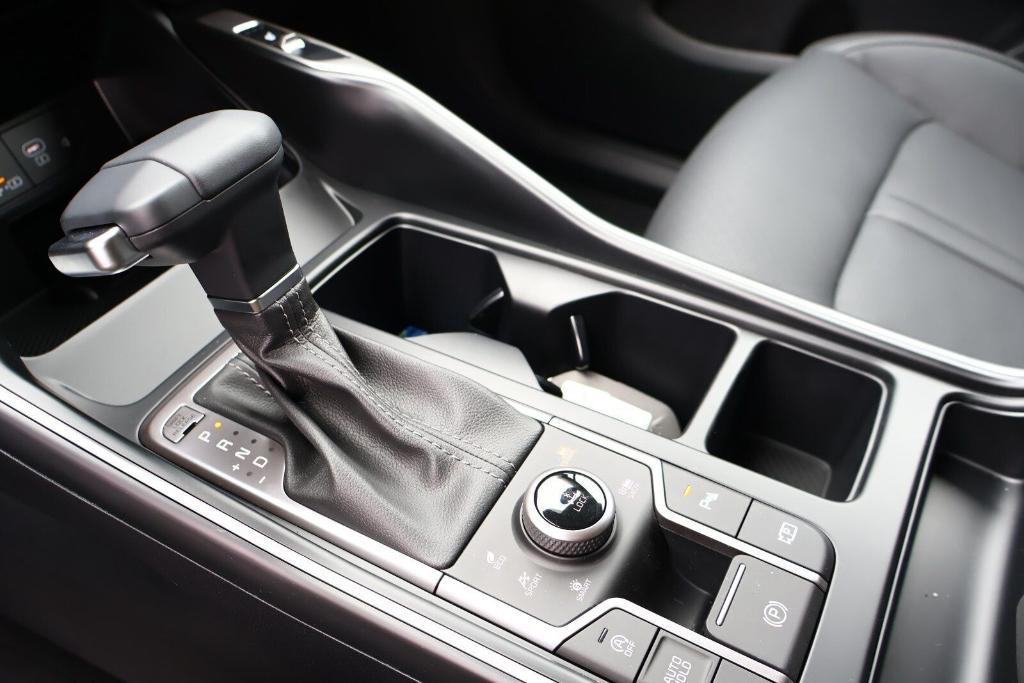 new 2025 Kia Sorento car, priced at $36,667