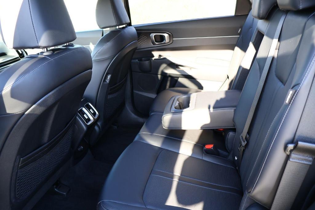 used 2025 Kia Sorento car, priced at $32,977