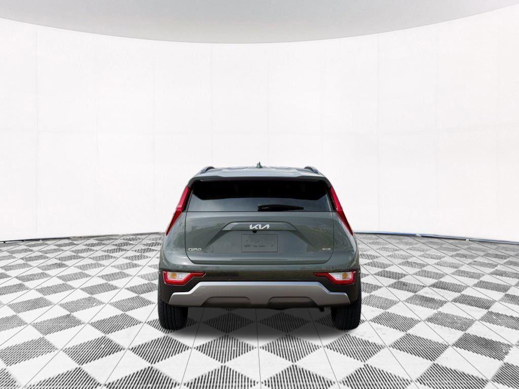 new 2025 Kia Niro car, priced at $30,786