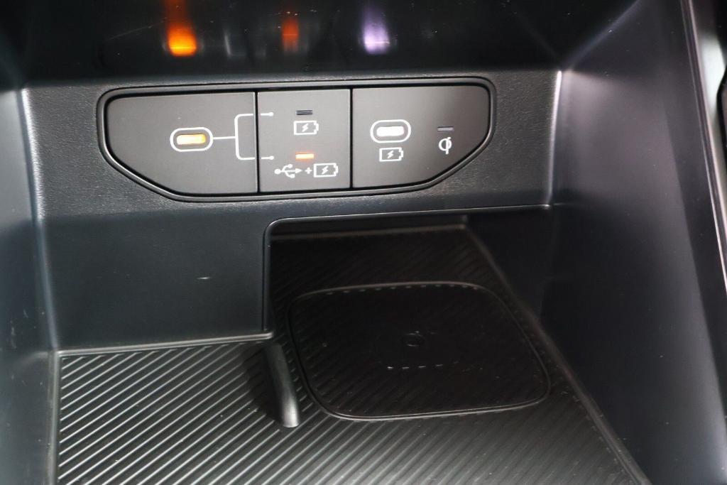 new 2025 Kia Sorento car, priced at $34,282