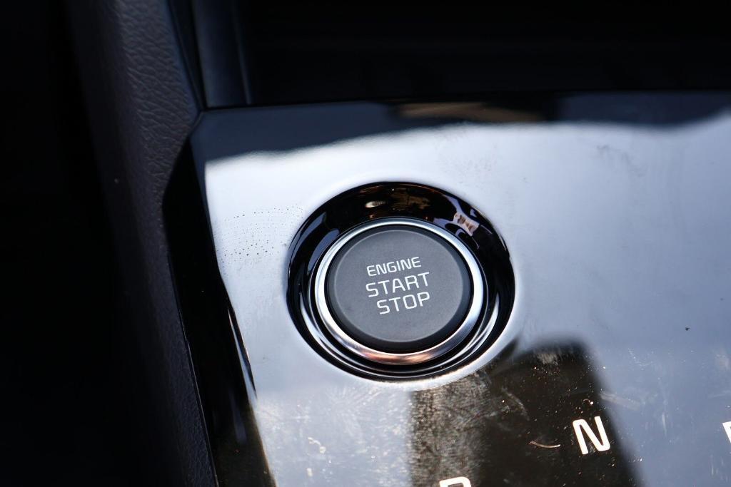 new 2025 Kia Sportage Plug-In Hybrid car, priced at $39,553
