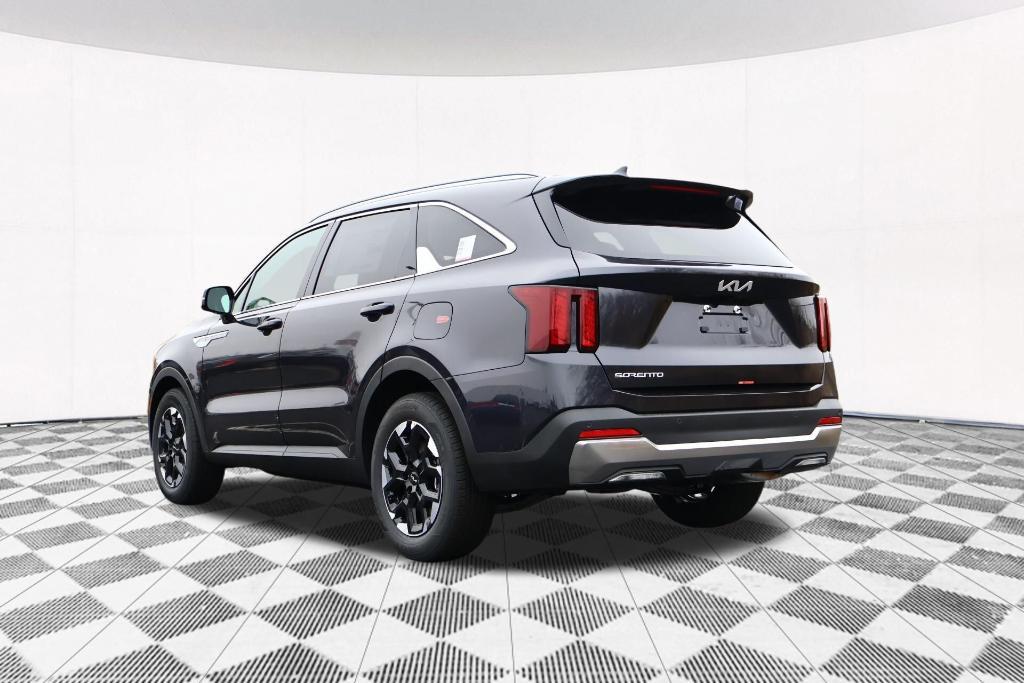 new 2025 Kia Sorento car, priced at $32,006