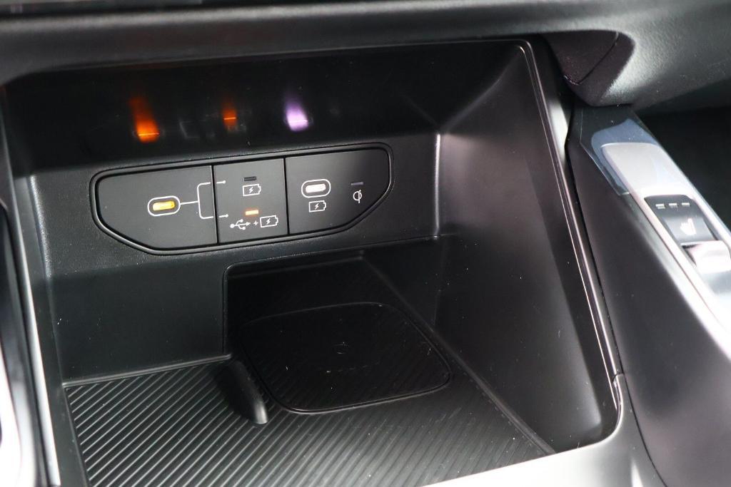 new 2025 Kia Sorento car, priced at $32,006