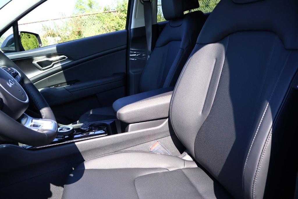 new 2025 Kia Sportage Hybrid car, priced at $31,864
