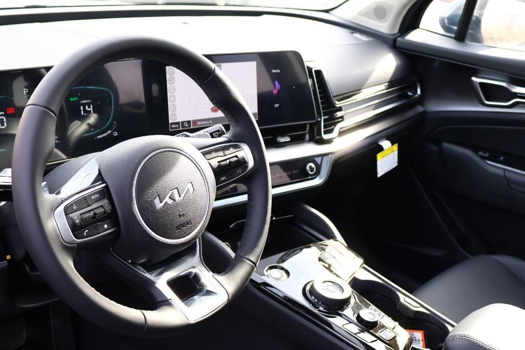 new 2025 Kia Sportage Hybrid car, priced at $33,300