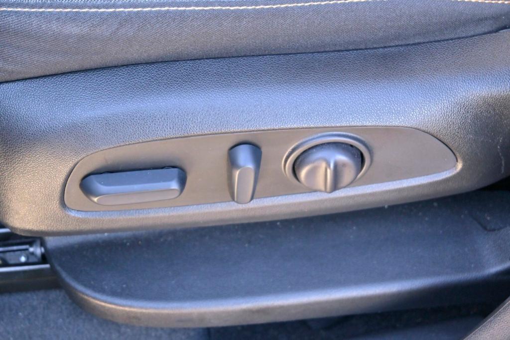 used 2022 Chevrolet Equinox car, priced at $18,549