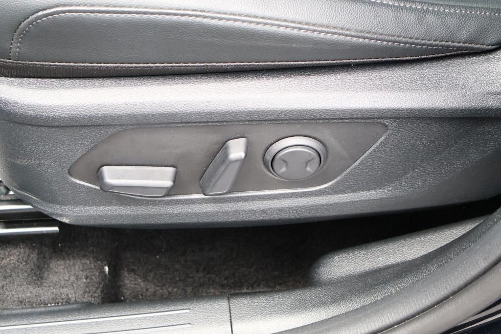 used 2025 Kia Sportage car, priced at $27,620