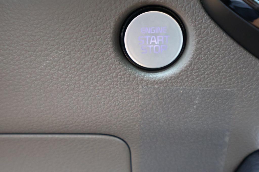 new 2026 Kia Carnival car, priced at $39,822